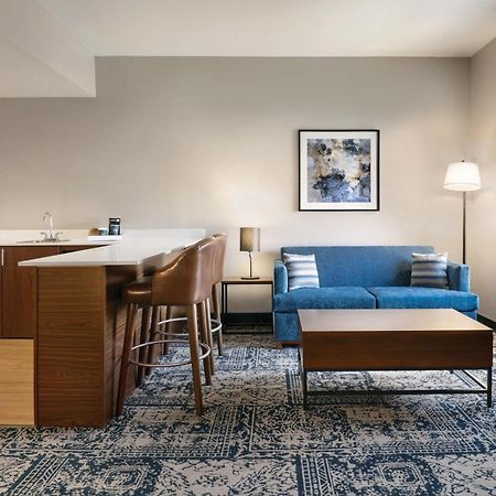 Four Points By Sheraton Raleigh Arena Экстерьер фото