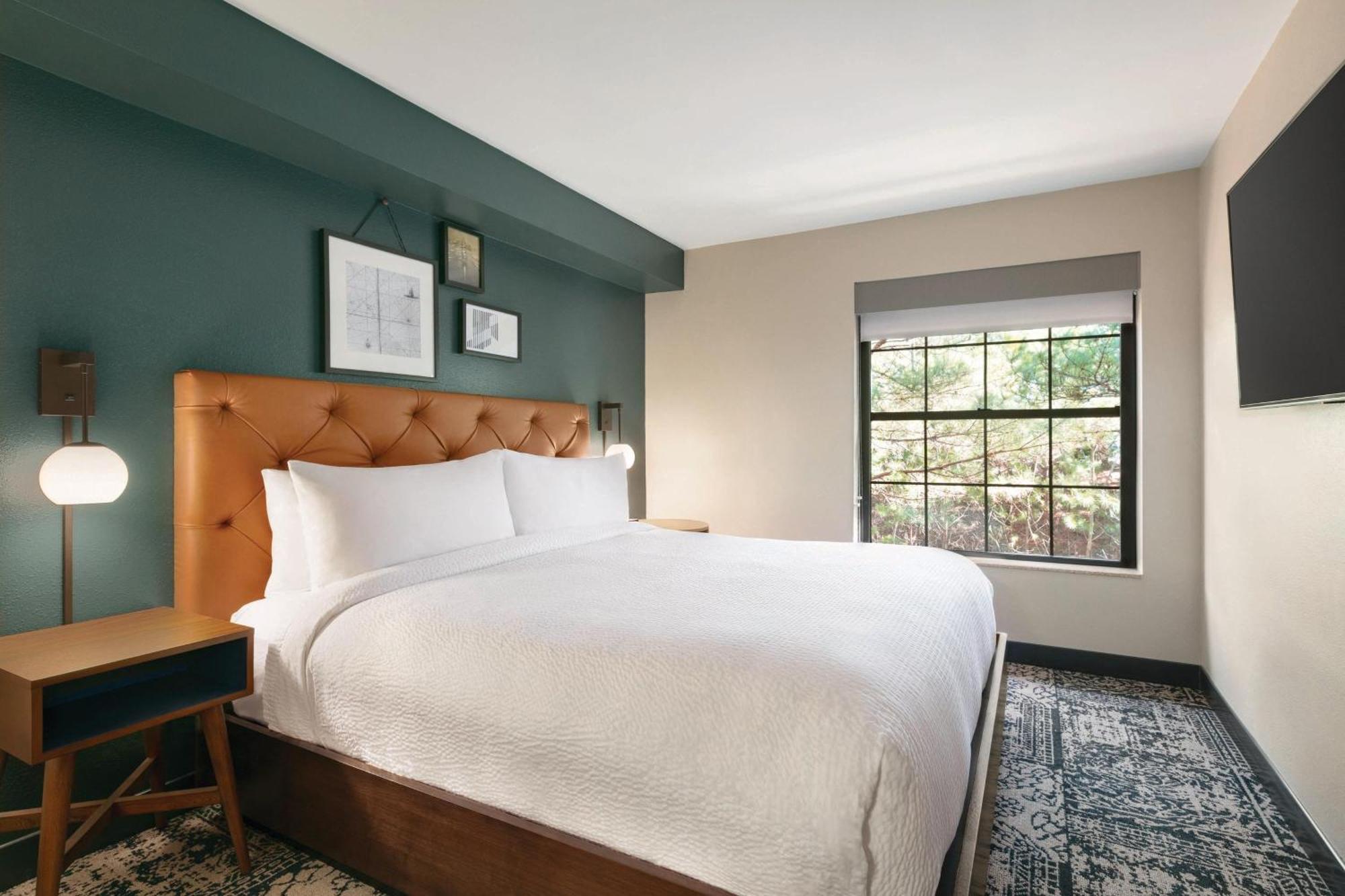Four Points By Sheraton Raleigh Arena Экстерьер фото