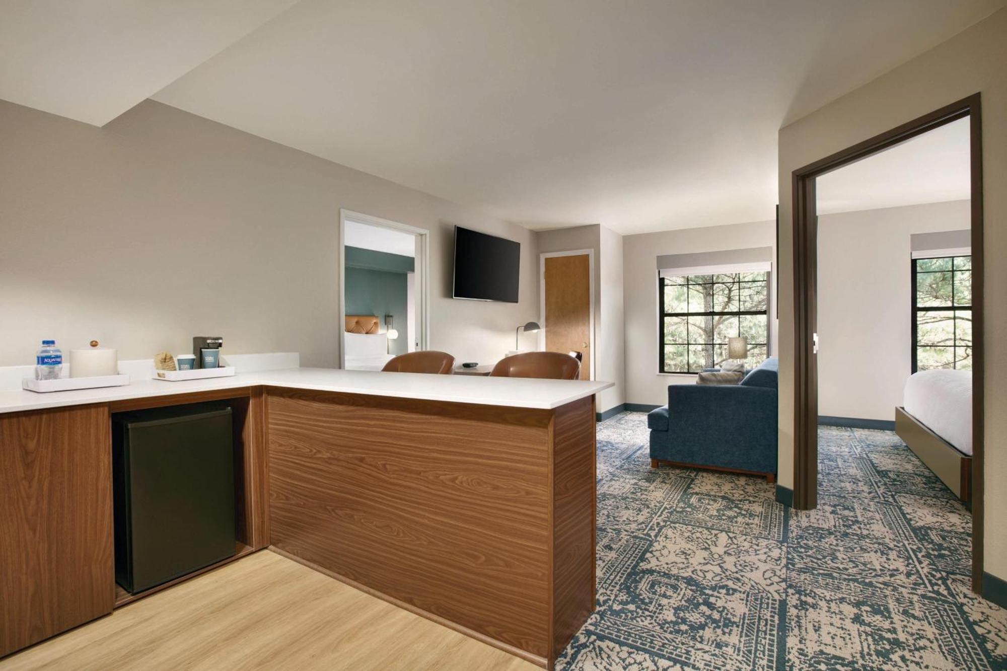 Four Points By Sheraton Raleigh Arena Экстерьер фото
