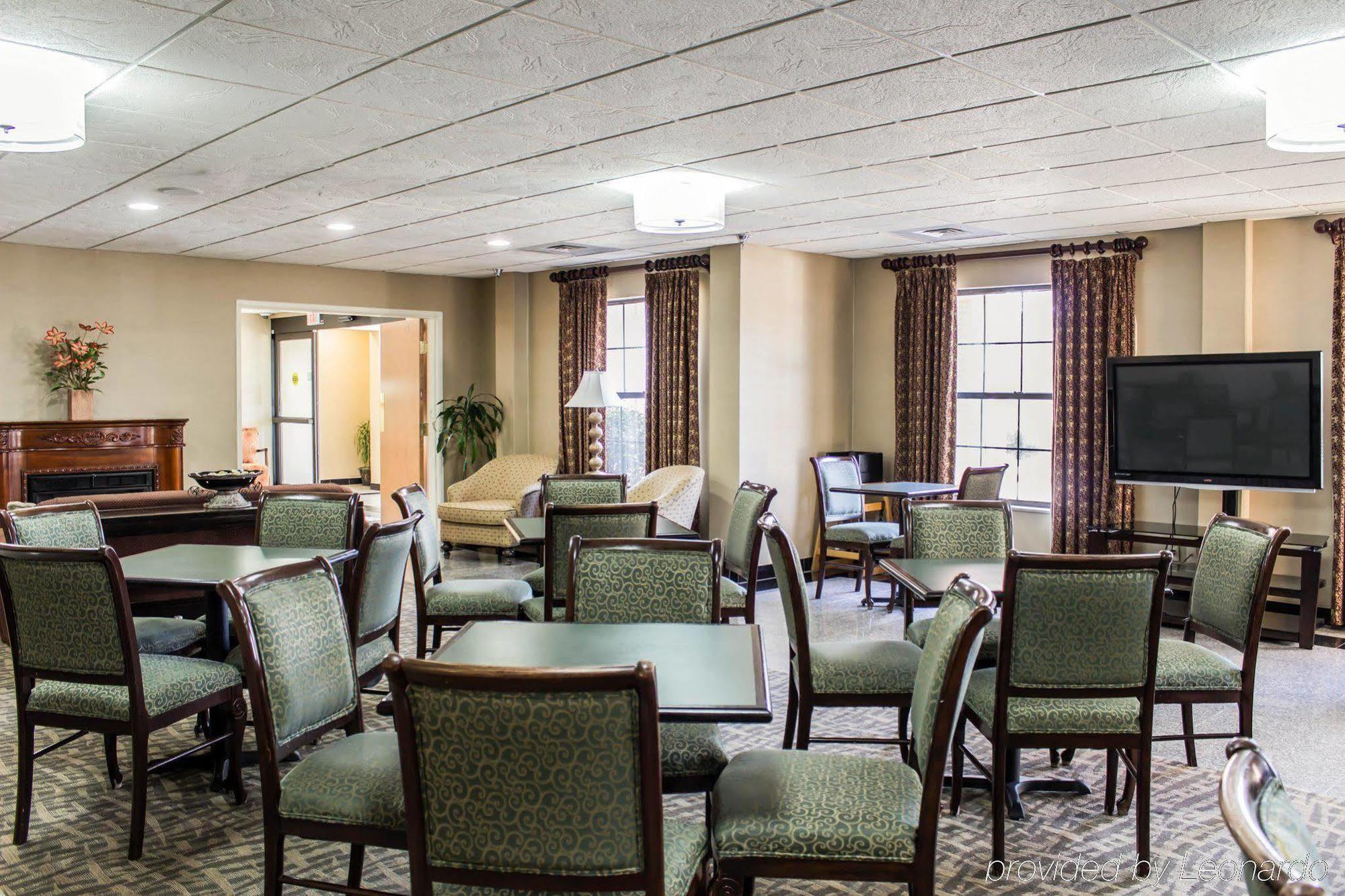 Four Points By Sheraton Raleigh Arena Экстерьер фото