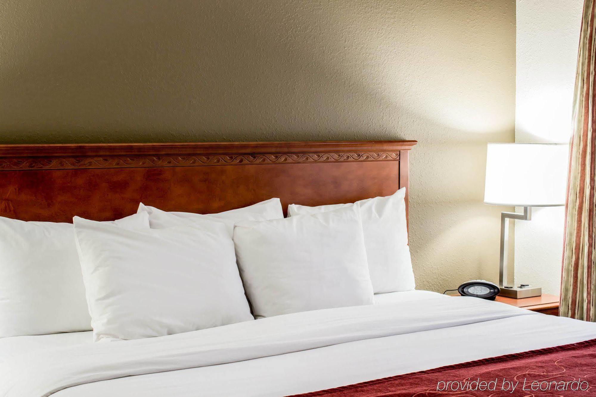 Four Points By Sheraton Raleigh Arena Экстерьер фото