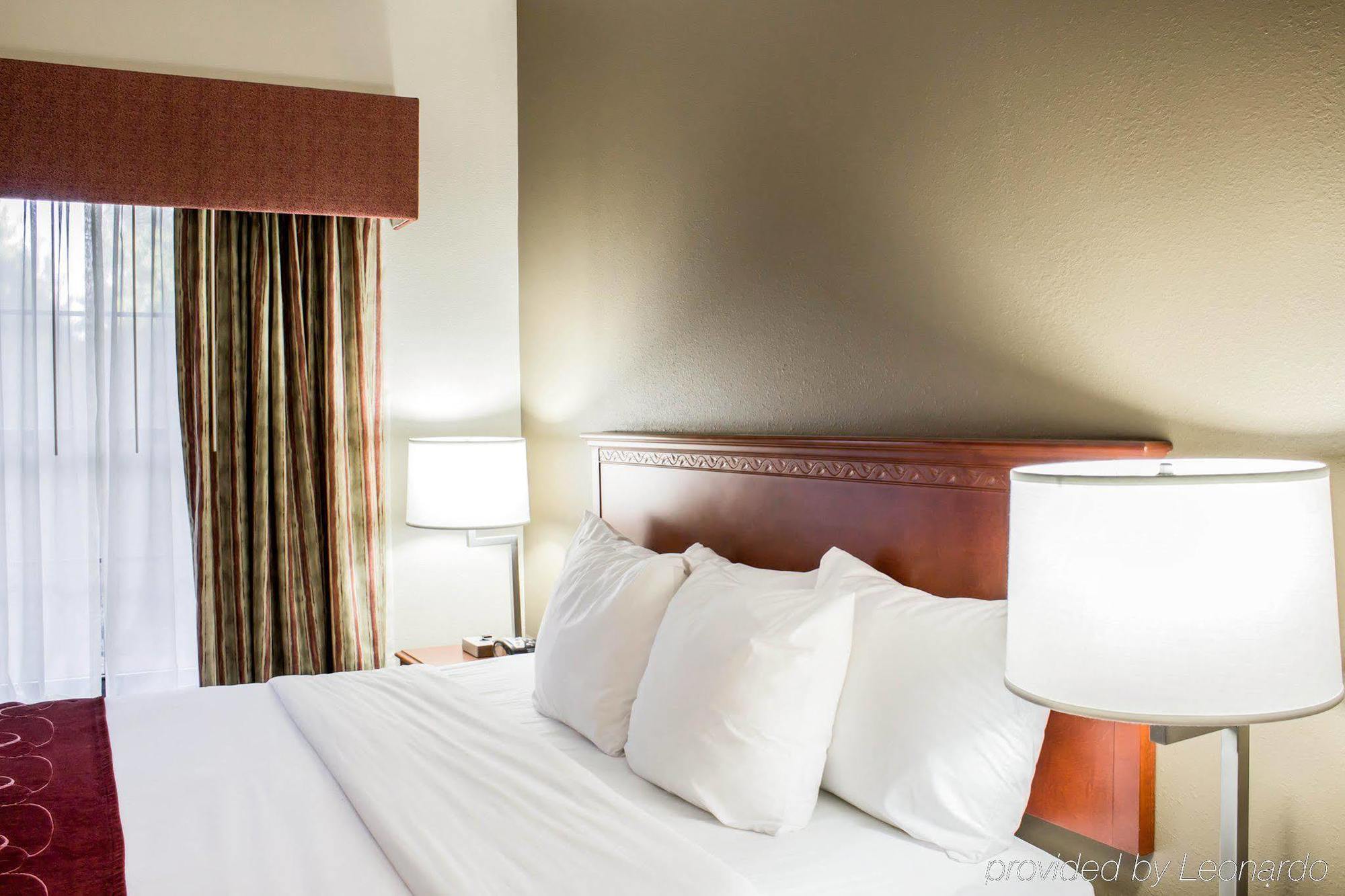 Four Points By Sheraton Raleigh Arena Экстерьер фото