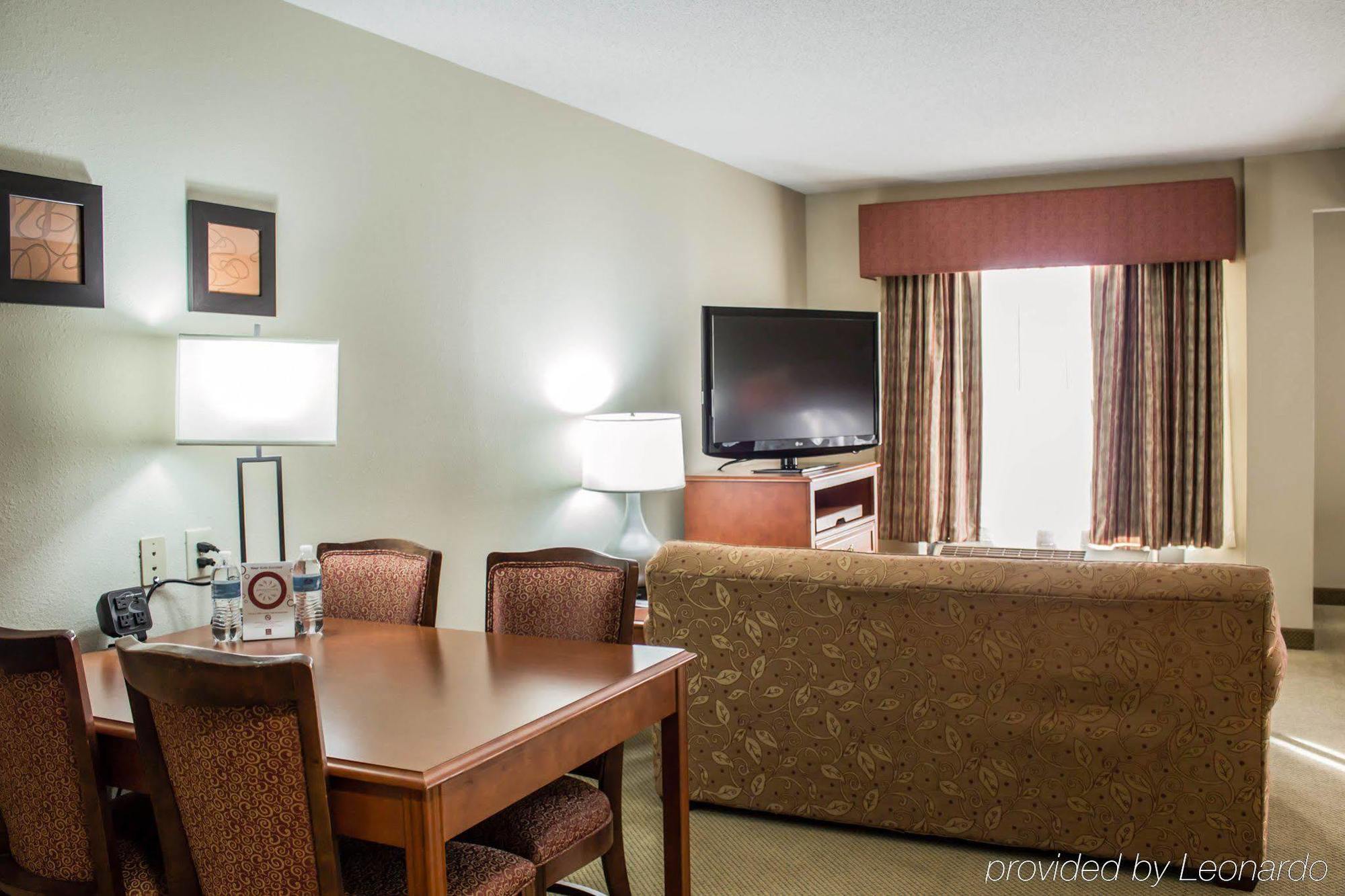 Four Points By Sheraton Raleigh Arena Экстерьер фото