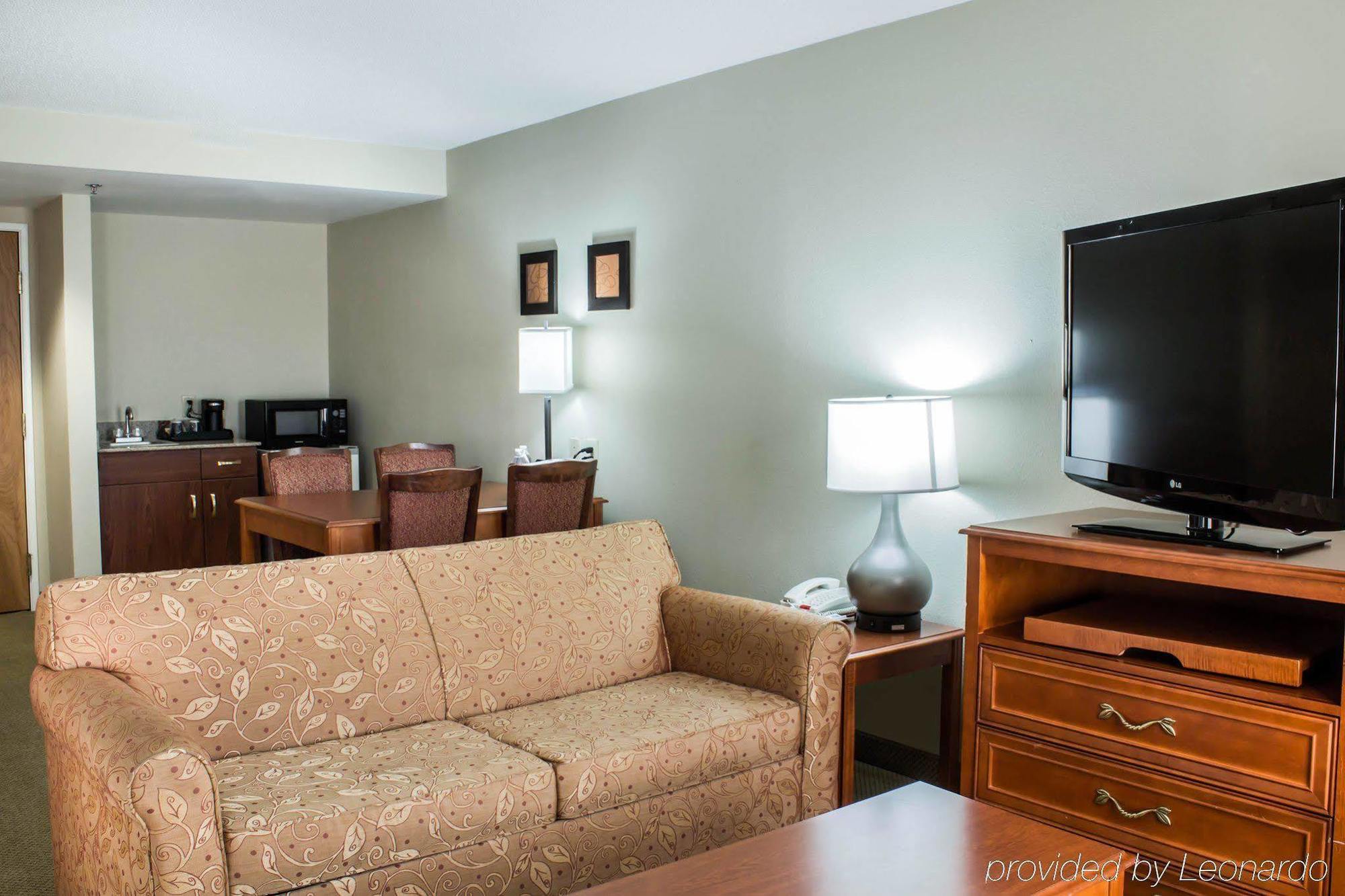 Four Points By Sheraton Raleigh Arena Экстерьер фото