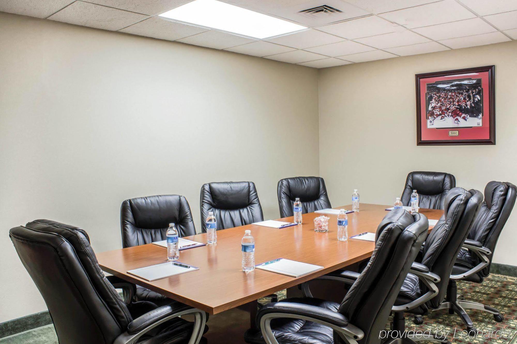Four Points By Sheraton Raleigh Arena Экстерьер фото