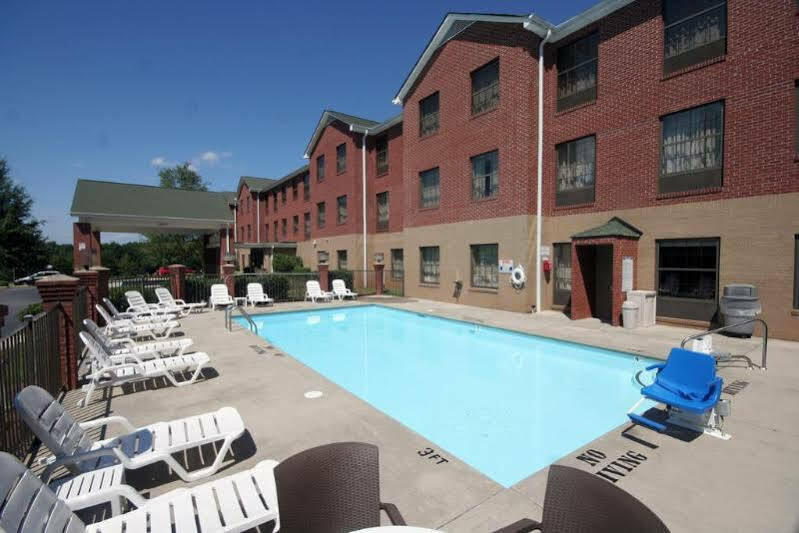 Four Points By Sheraton Raleigh Arena Экстерьер фото