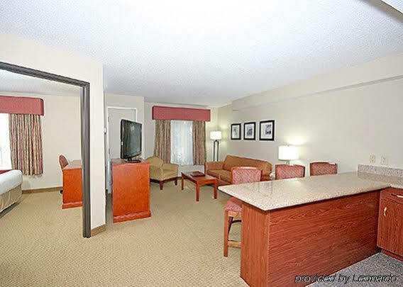Four Points By Sheraton Raleigh Arena Экстерьер фото