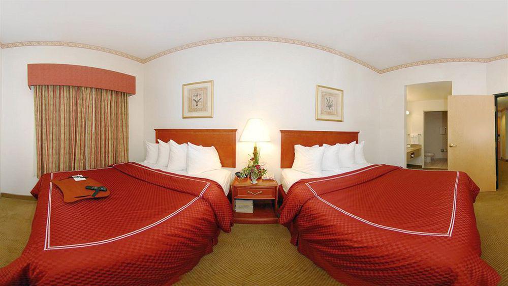 Four Points By Sheraton Raleigh Arena Экстерьер фото